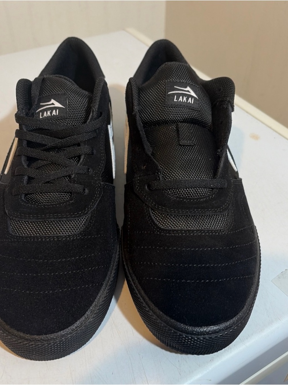Men's Black Lakai skateboarding shoes black/White Side Accent - Picture 4 of 8